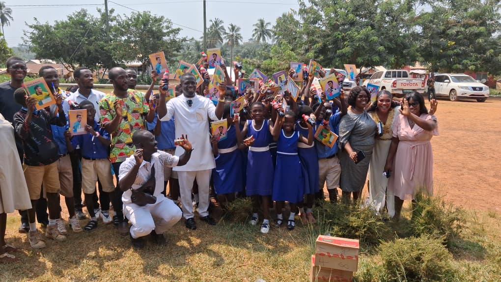 82BBF293-B964-473C-A844-58B236CA17F9 Asene Manso Akroso DCE donates to Akyem Asuboa Presby School and Akroso Health Centre